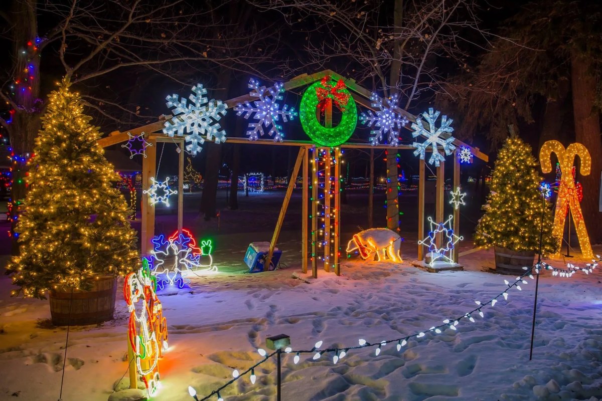 Beautiful manger-like lights display at the Fantasy of Lights event