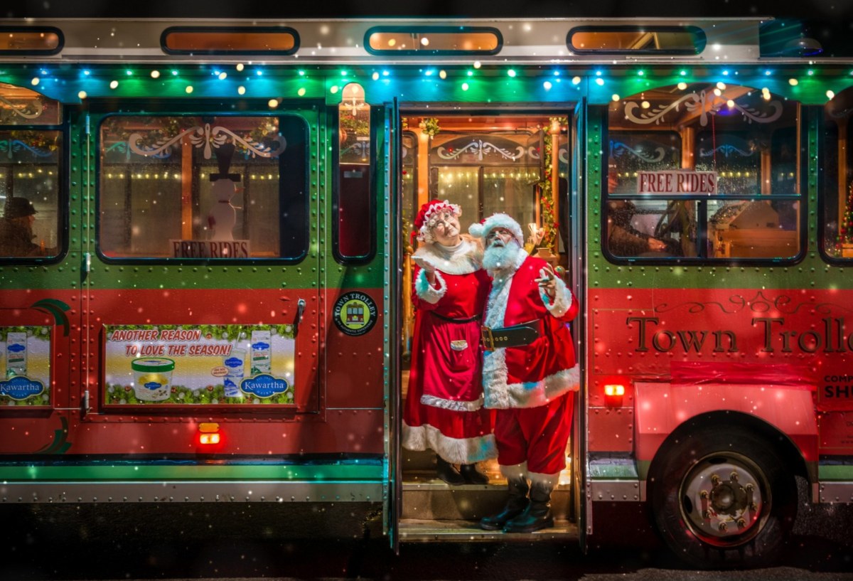 The Town Trolley is much cozier than the sleigh!